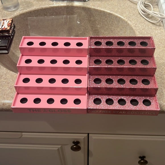 Jeffree Star liquid lip and The gloss holders. NEVER used. - Picture 2 of 4